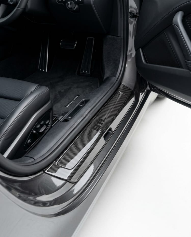 Final Painted FRP Body